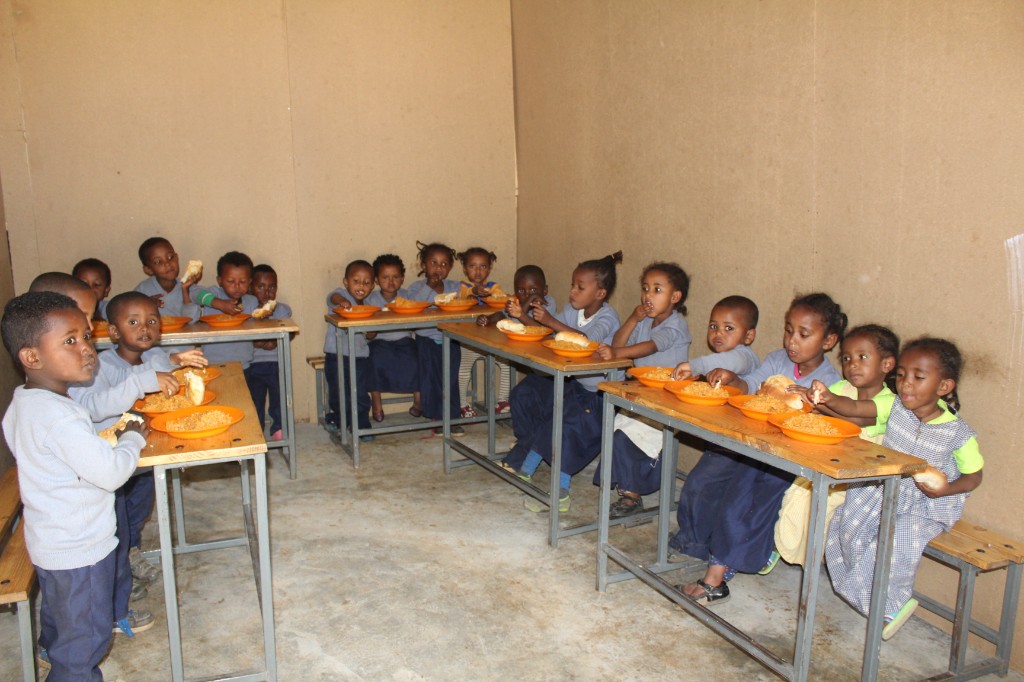 Preschool lunch program at Holeta